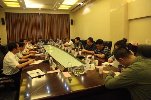 西安市經(jīng)開(kāi)區(qū)公安分局湯天政委一行蒞臨建設(shè)集團(tuán)對(duì)接交流工作