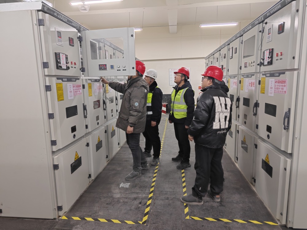 陜煤建設(shè)銅煤公司泰寶酒店式公寓項(xiàng)目“喜迎”送電 展現(xiàn)高效執(zhí)行力。