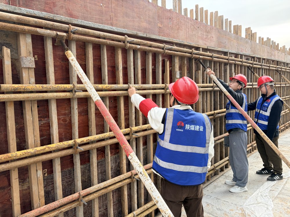 陜煤建設(shè)韓城分公司土建一項目部：青春護航安全線，百日攻堅里的“硬核”擔(dān)當(dāng)