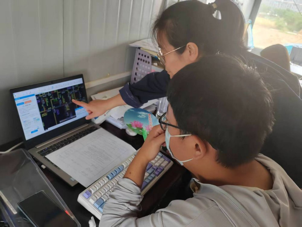 陜煤建設(shè)韓城分公司土建一項目部：巾幗力量綻芳華，鏗鏘玫瑰別樣紅